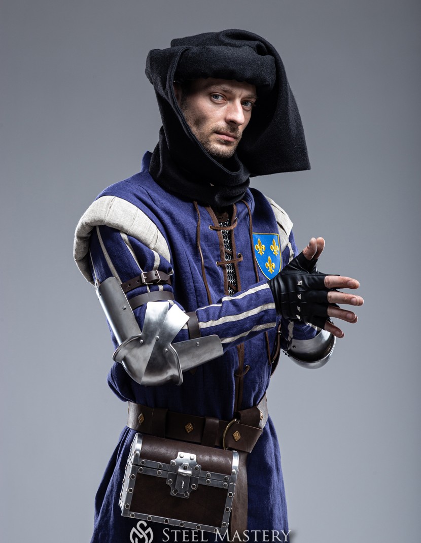 Vernon Roche's Blue Stripes Outfit (world of "The Witcher 3: Wild Hunt) photo made by Steel-mastery.com