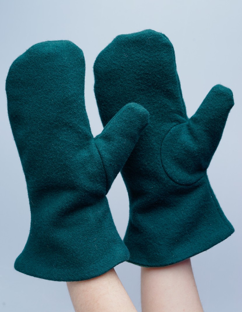 Medieval Woolen Mittens  photo made by Steel-mastery.com
